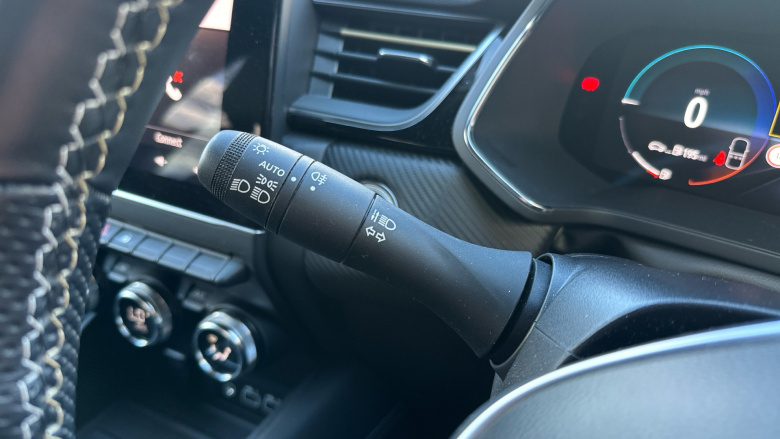 Renault Captur 1.6 E-Tech full hybrid 145 Engineered 5dr Auto Hybrid Hatchback